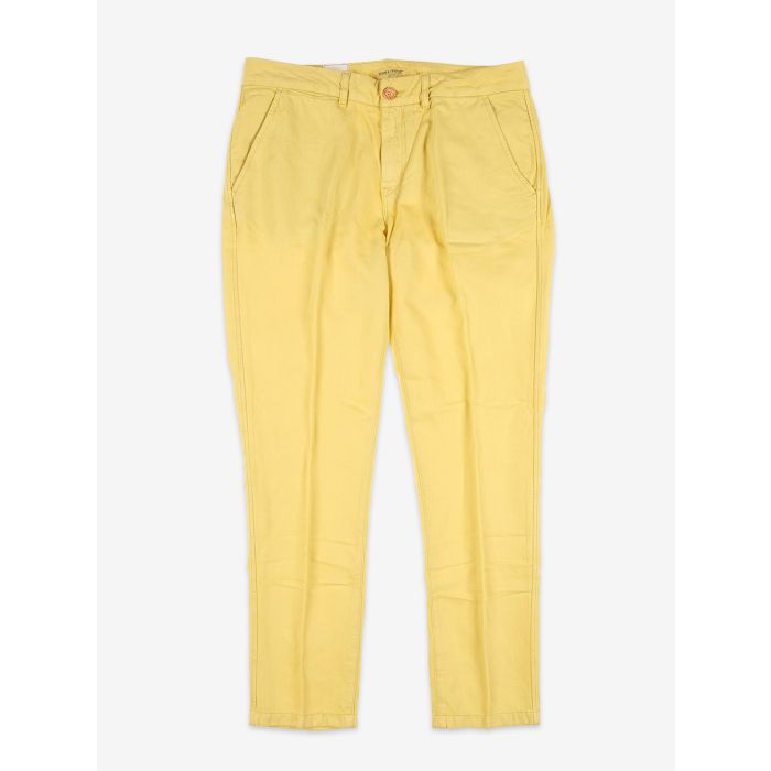 Levi's Made & Crafted Slim Chino Ochre Female - E35 Shop Levi's Made & Crafted Slim Chino Ochre Female - E35 Shop