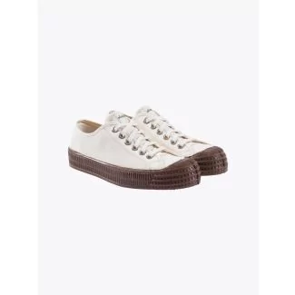 Novesta Star Master 99 Beige 451 Brown Three-Quarters Front