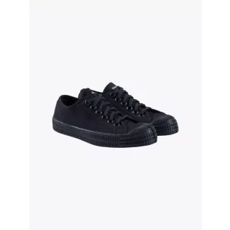 Novesta Star Master Mono 60 Black Three-Quarters Front