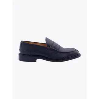 Tricker's James Penny Loafer Calf Black Profile